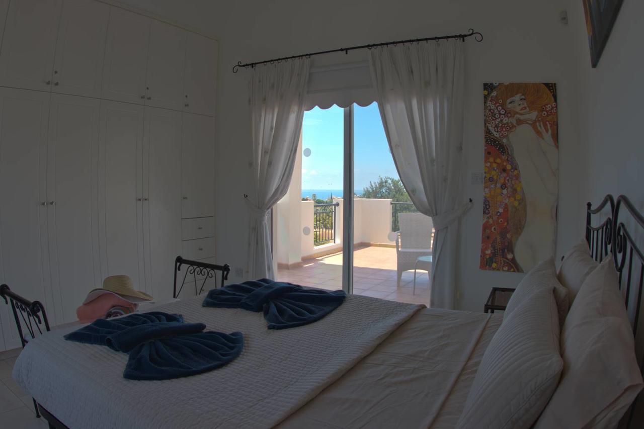 Villa Rocco By Ezoria Peyia Exterior photo