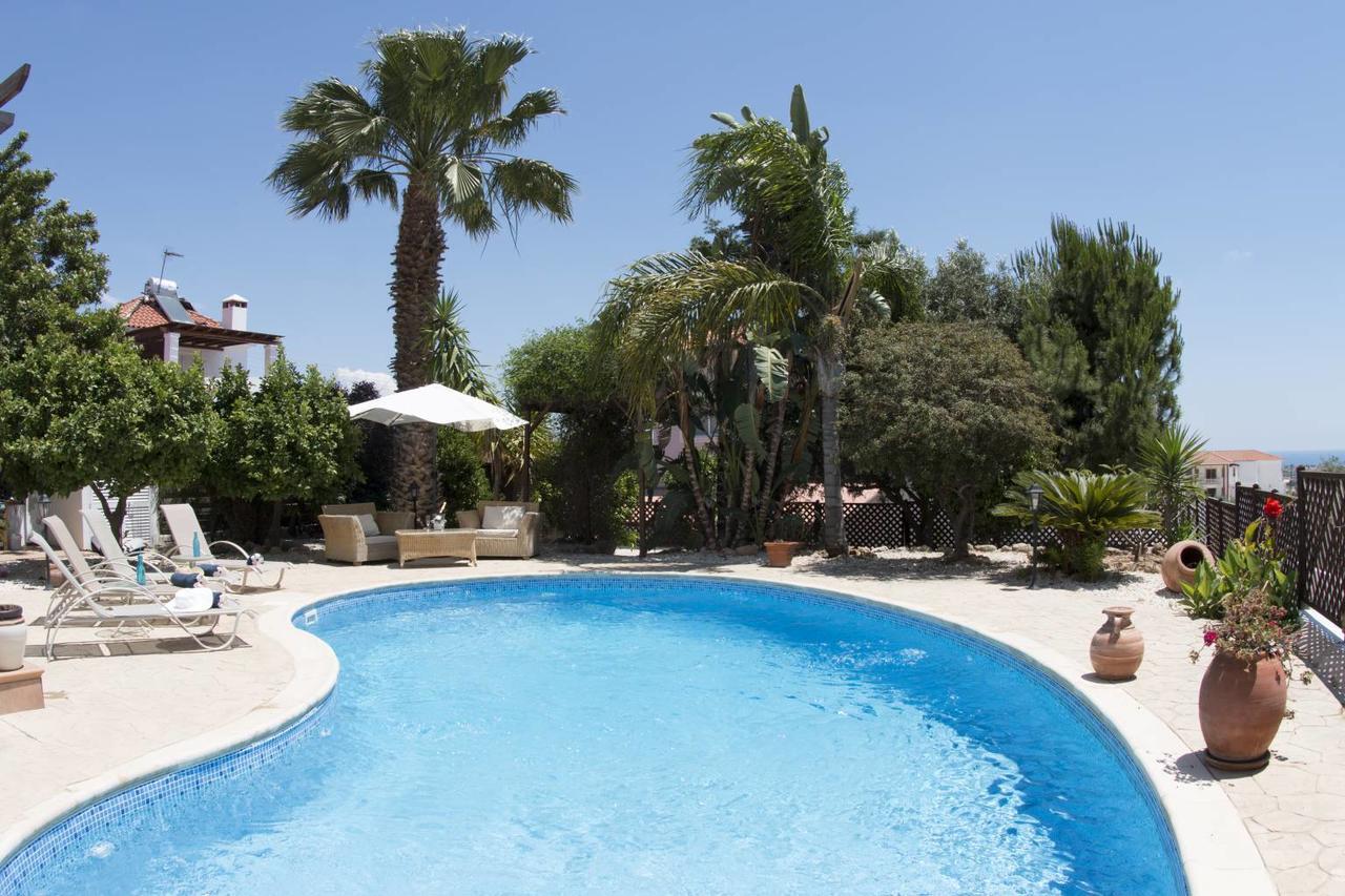 Villa Rocco By Ezoria Peyia Exterior photo